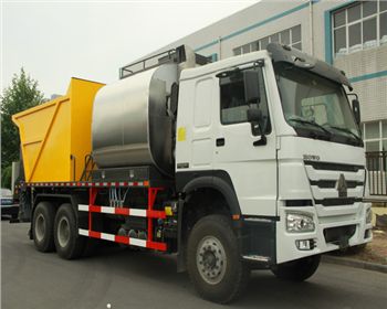 河南同步碎石封層車(chē)告訴你它有哪些優(yōu)勢(shì)